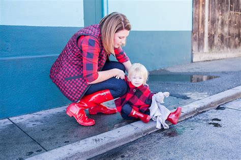 Mama Daughter Style Series How To Wear Hunter Boots Lipgloss And Crayons