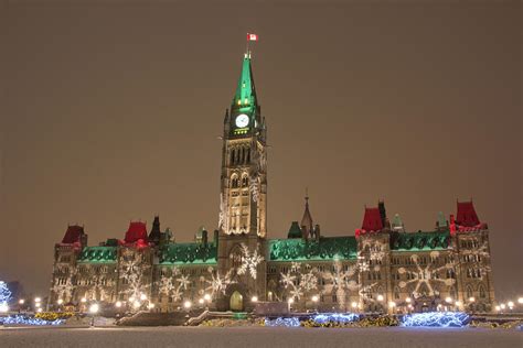 Canadian Parliament by Bymphotos