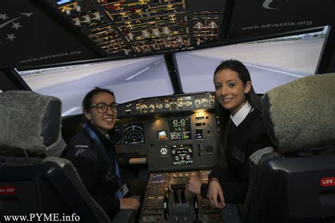 El Grado En Piloto De La Universidad De Salamanca Arranca Con El Mayor