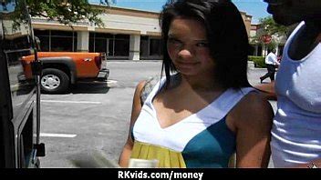 Chick Amateur Prend De L Argent Pour Une Baise XVIDEOS