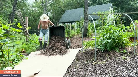 The Naked Gardener Aka The Naked Gardener Aka Thenakedgardener Official