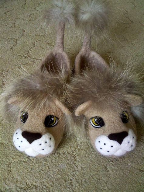 Валяные тапочки Лев | Felted slippers, Felt kids, Felt cat