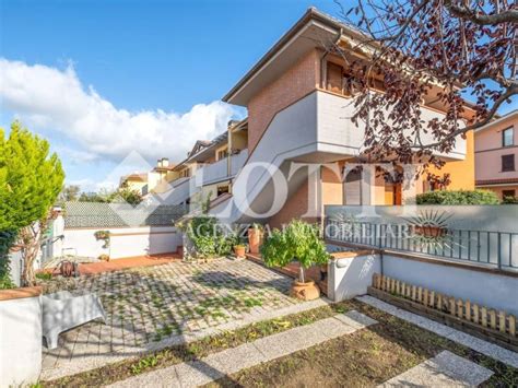 Vendita Appartamento Calcinaia Quadrilocale In Via Dei Gelsi 56012