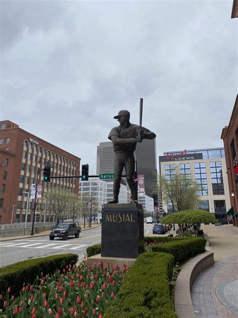 STAN MUSIAL STATUE - Updated September 2024 - 16 Photos & 11 Reviews ...