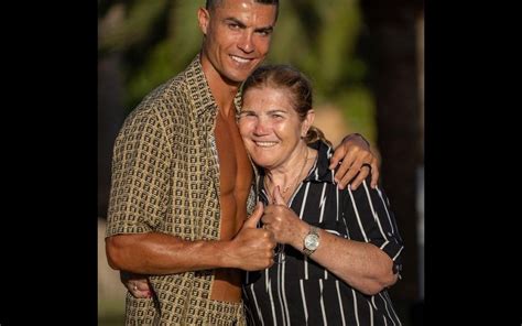 Cristiano Ronaldo J Est A Caminho De Riade A Fam Lia Em Jato