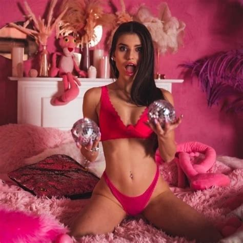 Romantic Sex Amateur Amateur Porn Feat Stefany Kyler By Faphouse Xhamster