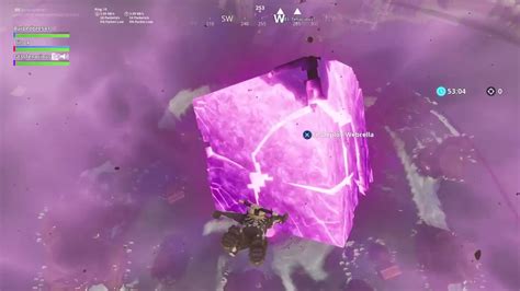 The Cube Is Cracking Fortnite Ps Youtube