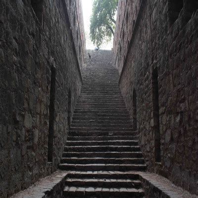 Agrasen Ki Baoli - History, Tickets, Architecture, Timings, Sightseeing ...