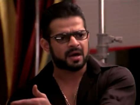 Yeh Hai Mohabbatein’s Karan Patel Denies Throwing Tantrums On The Sets ...