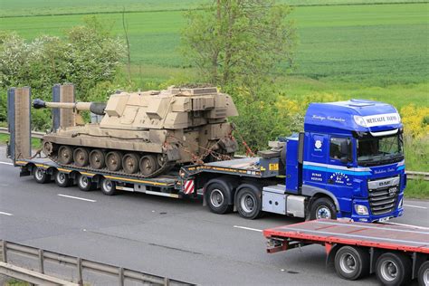 Metcalfe Farms Hh Daf Xf X Met With Army Tank Kk Flickr