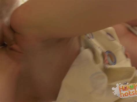 Hookup Hotshot Fucks Tiny Babe Hard Vidéos Porno Gratuites YouPorn