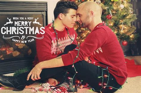 Le più belle coppie LGBT versione Natale la gallery social Gay it