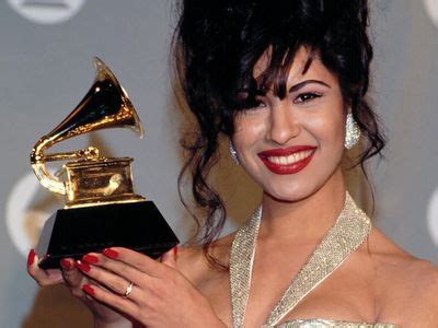 Selena | Quintanilla, Songs, Death, Birthday, Husband, Movie, & Facts ...