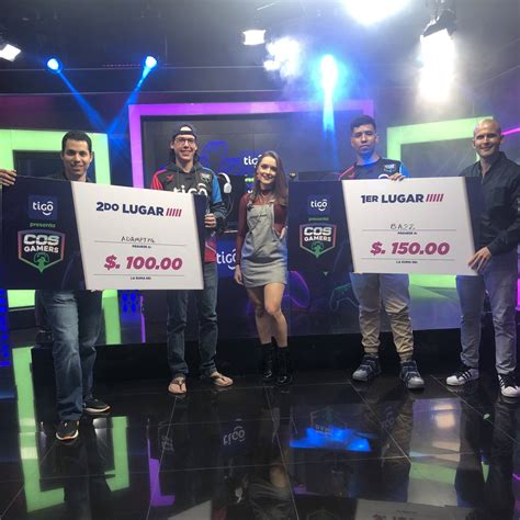 Cos On Twitter ¡tenemos Campeón 🎮 🏆 Ba3z Ganador De La Final De Apex Legends 🔥 Cosgamers