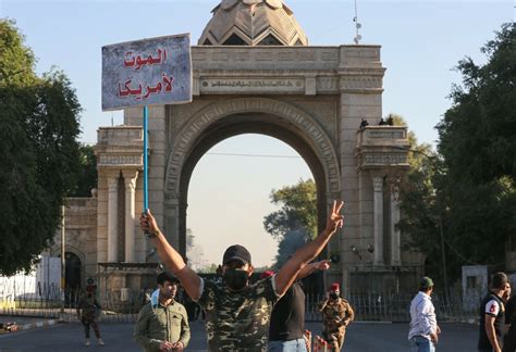 Irak Nouvelle Manifestation De Partisans De Groupes Pro Iran Bagdad