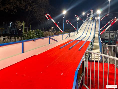 Patinoire Et Piste De Luge G Ante Au March De No L De Saint Denis Sur