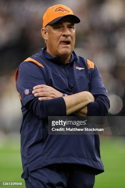 955 Vic Fangio Photos And High Res Pictures Getty Images