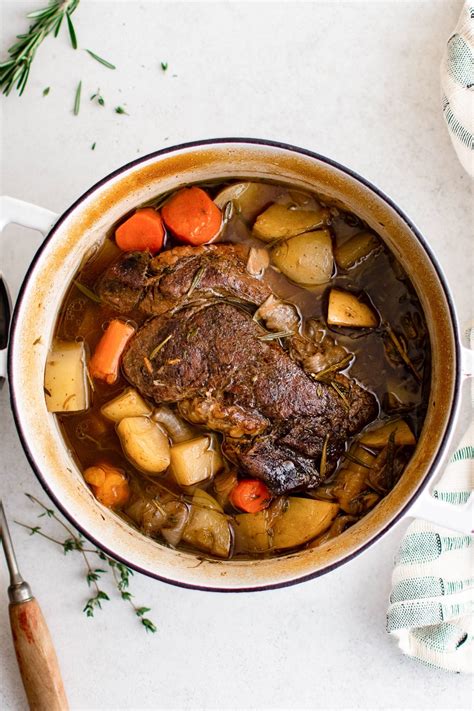 How To Cook A Pot Roast In The Oven