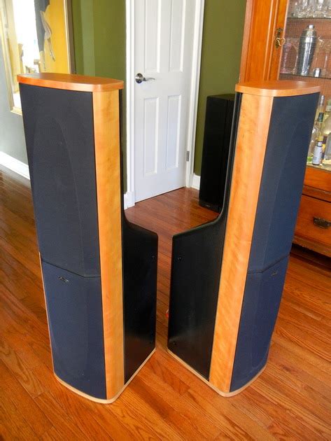 Mirage OM-5 Omni-Polar Speakers — Polk Audio