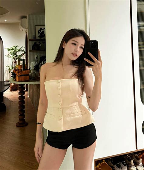 Hot Girl Tr M Anh N Ng C Ng World Cup B Y Gi Ra Sao Bongdaplus Vn