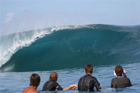 Teahupoo Wave: Watch the Wave of Tahiti