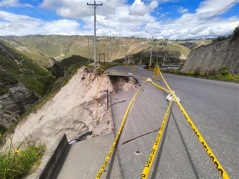 Contraflujo Vehicular En El Paso Lateral El Heraldo