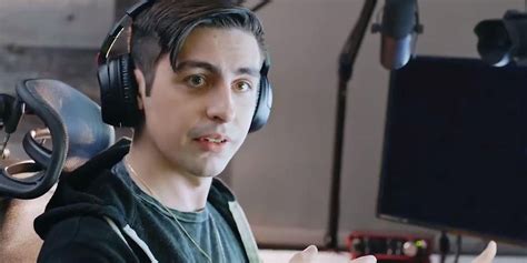 Shroud Announces Return to Twitch