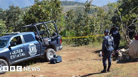 Mexico Mass Grave Severed Heads And 32 Bodies Found Bbc News