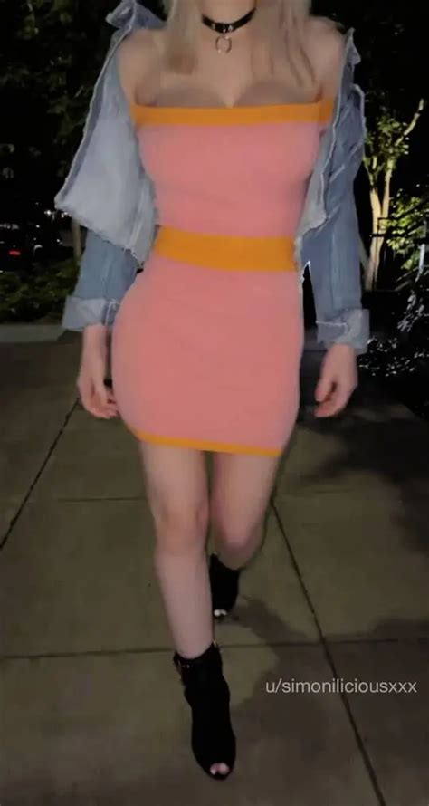 Wanna Play With My Tits In Public Scrolller