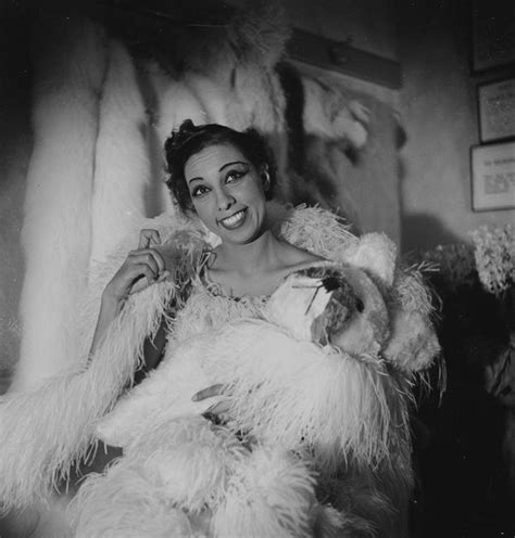 11 Fashion And Beauty Lessons From Josephine Baker That We Still Live