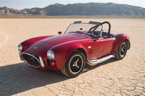 Reborn AC Cobra To Arrive In 2017 With Updated Underpinnings Up To 550