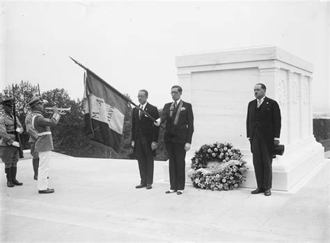 Taps at The Tomb of The Unknown Soldier - Taps Bugler: Jari Villanueva