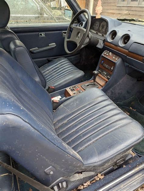 W123 Interior Barn Finds