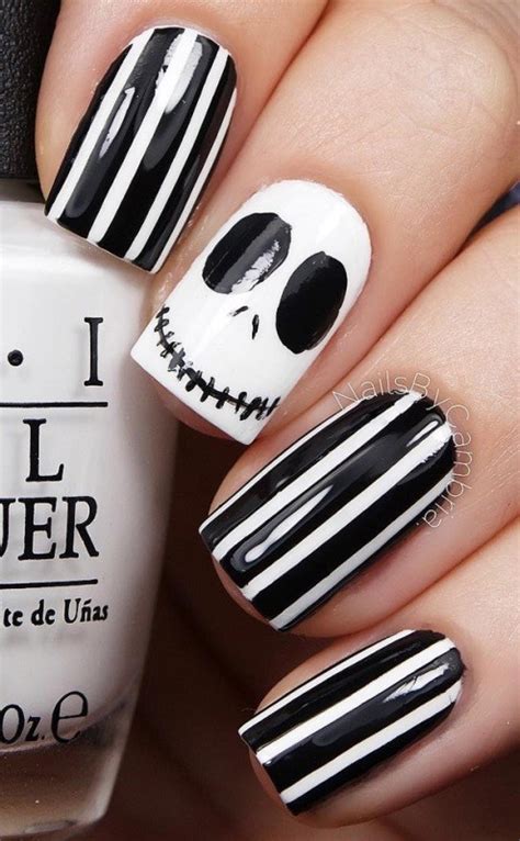 85 Seriously Spooky Halloween Nail Art Ideas