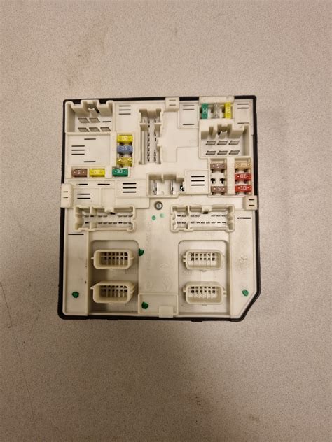 Zekering Kast Renault Master Diagnosenl Shop