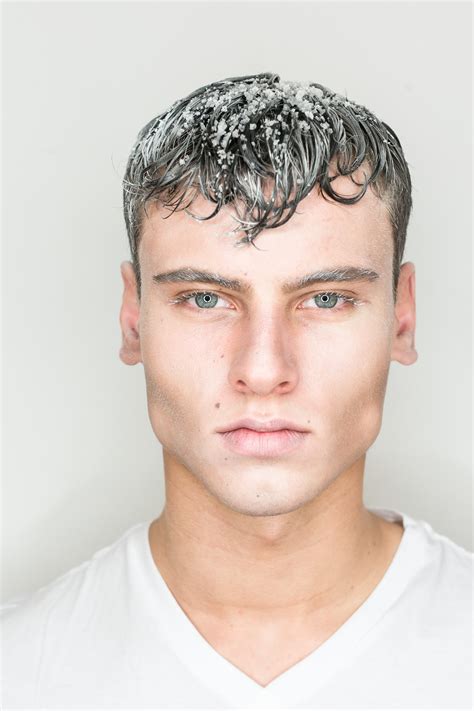 Herren Frisur Model Bachmann - Frisuren Magazin