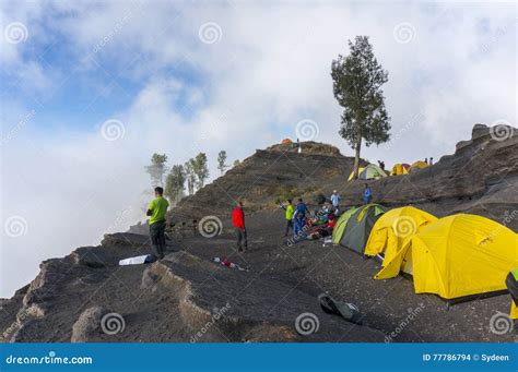 Pelawangan Sembalun Rinjani Camp Site Editorial Stock Image Image Of