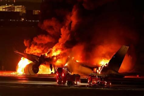 Tragedia En El Aeropuerto De Tokio Cinco Personas Fallecen Tras