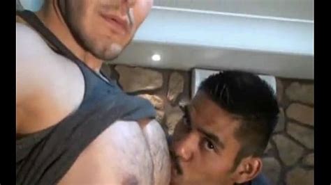 Negào super gostosos sendo chupado por gay Videos Porno Gay Sexo Gay