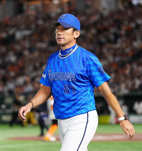 【dena】三浦大輔監督続投と正式発表 南場オーナー「ベイスターズの可能性の高さを示唆する」 プロ野球写真ニュース 日刊スポーツ