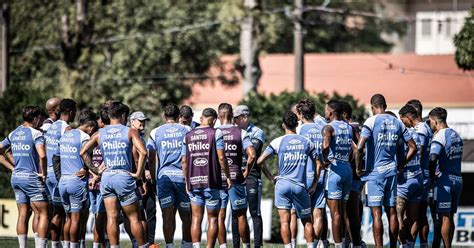 Santos realiza treino tático e aprimora finalizações de olho no Fluminense