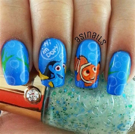 Easy Finding Nemo Nail Art