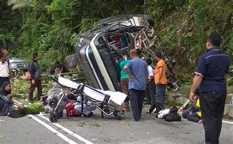 Bas Bawa Majoriti Pelajar Terbabas Terbalik Di Bukit Tangga Astro Awani