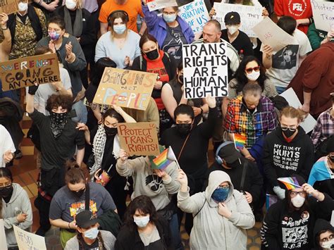 Small businesses protest the rising cost of iowa printing 24