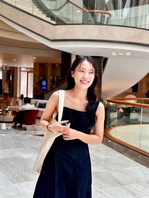 Hai hot girl cùng tên Vy được ngưỡng mộ nhờ học giỏi xinh đẹp