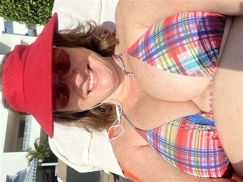 Beach Babe 19 Nude Pics XHamster