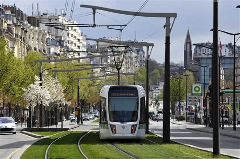 Tourists check the tramway weather before heading to the summit 24