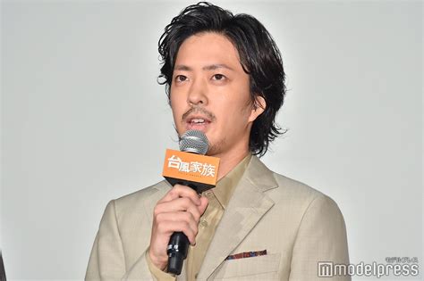 画像3440 草なぎ剛「こんなにグッと来る日は初めて」監督は声詰まらせ感謝 一時延期の「台風家族」公開 モデルプレス