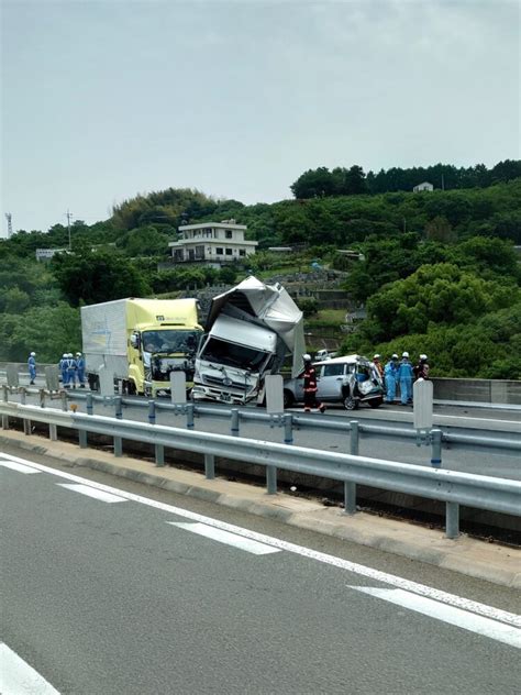 山陽自動車道 道口pa付近でトラックなど3台が絡む事故で2人死亡「走行車線を塞いでる」通行止め渋滞 山陽道 5月25日 まとめ部