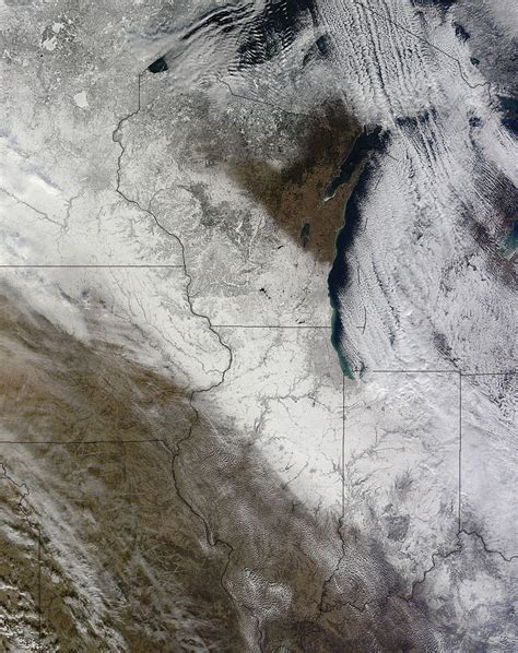 Early meteorological winter in the U.S. Midwest captured by NASA